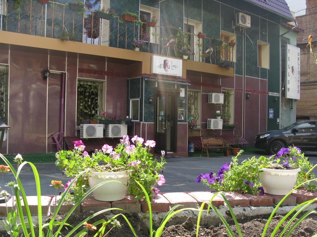 Yellow Unlimited Hotel 4 Harkiv Dış mekan fotoğraf